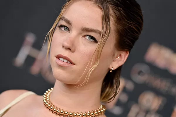 Milly Alcock은 Dragon의 집에서 Rhaenyra Targaryen을 연기합니다. Axelle/Bauer-Griffin/Getty Images의 사진.